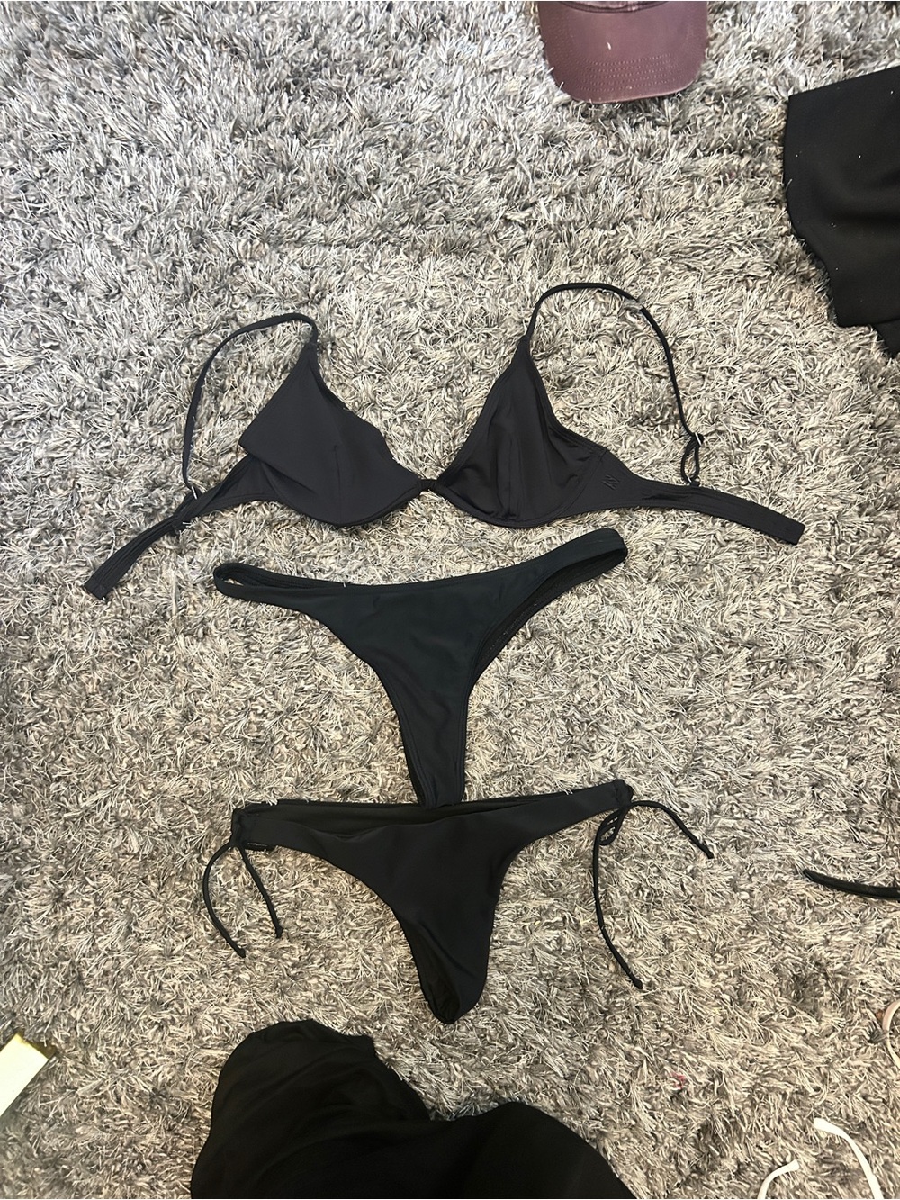 Billabong Bikini with 2 cheeky/thong bottoms